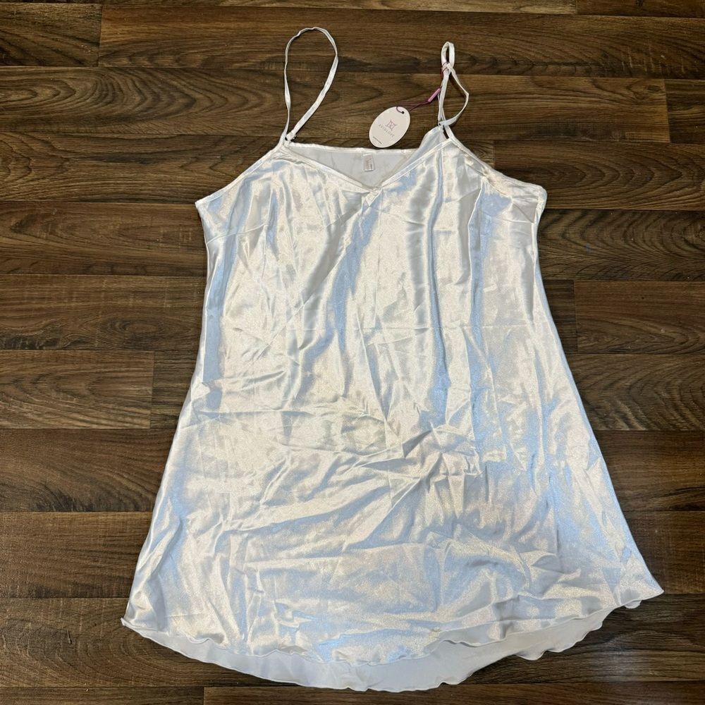 AvidLove White Slip Gown